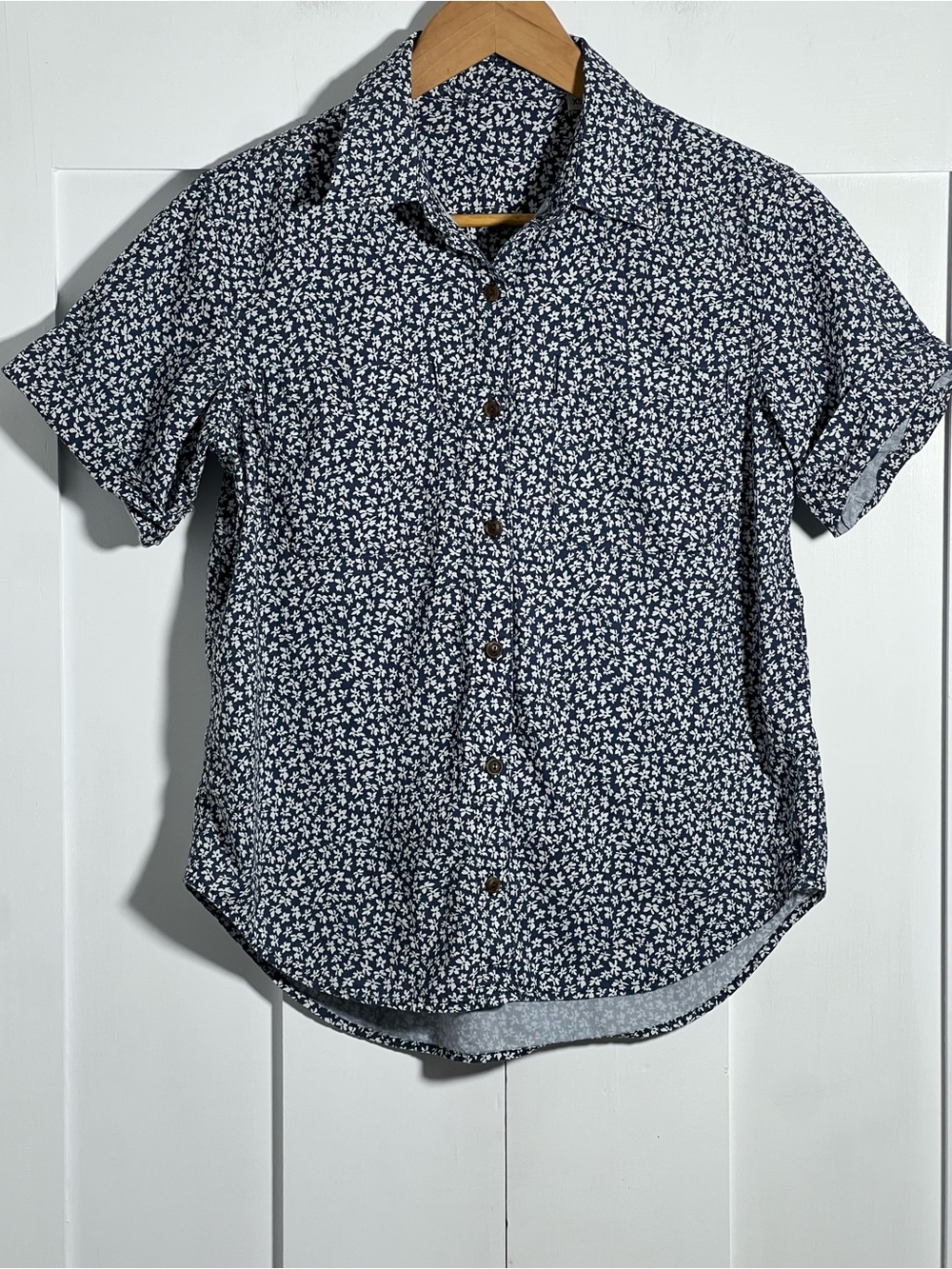 Orvis Short-Sleeve Classic Camp Shirt Navy Ditsy Floral XS